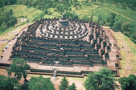 borobudur giava.
